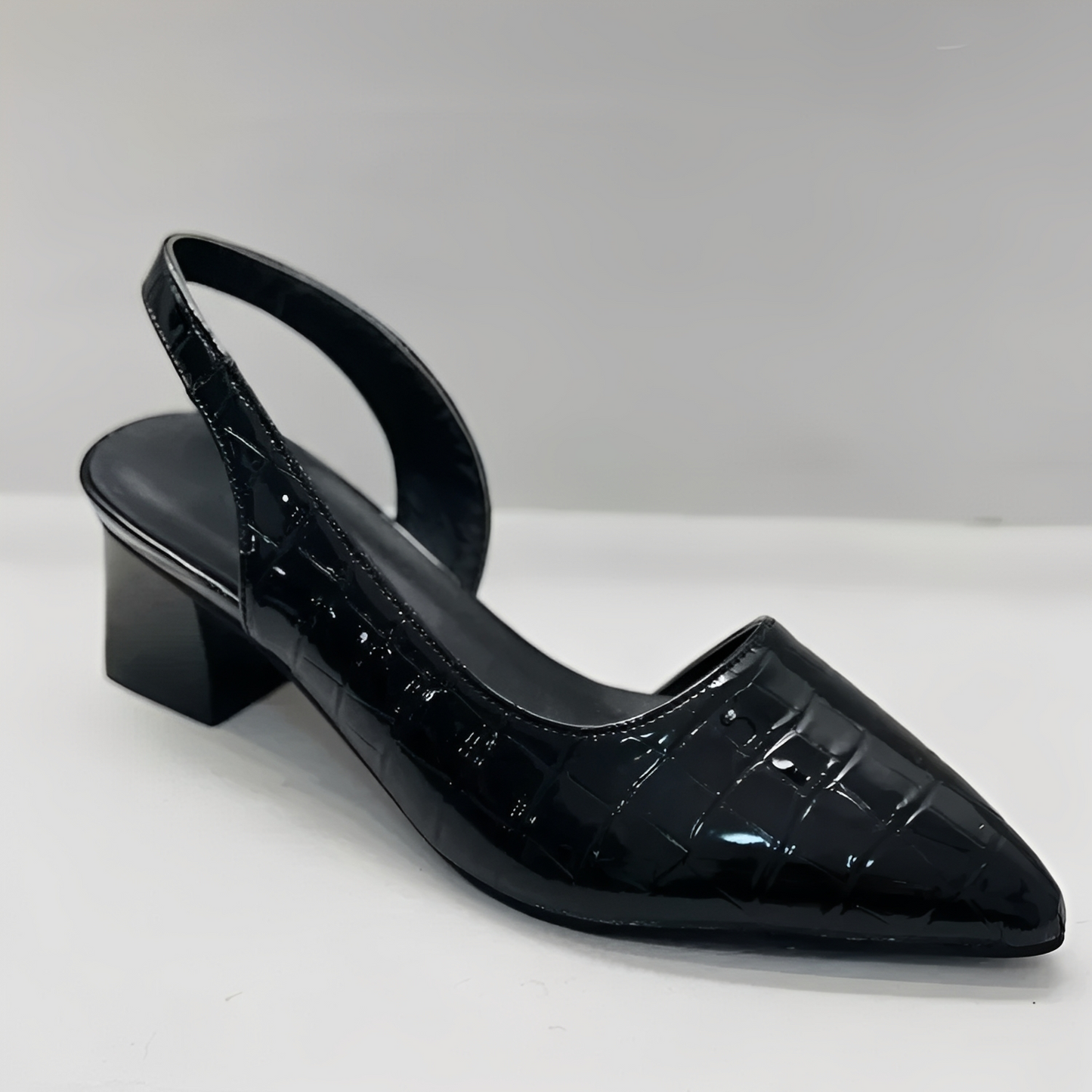 Layla - Women's Sandals - for a Daily Style