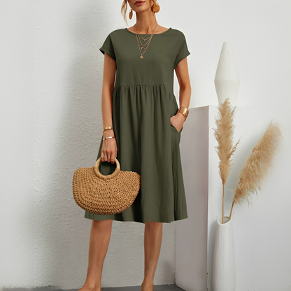 Evalyn - Sophisticated Midi Dress