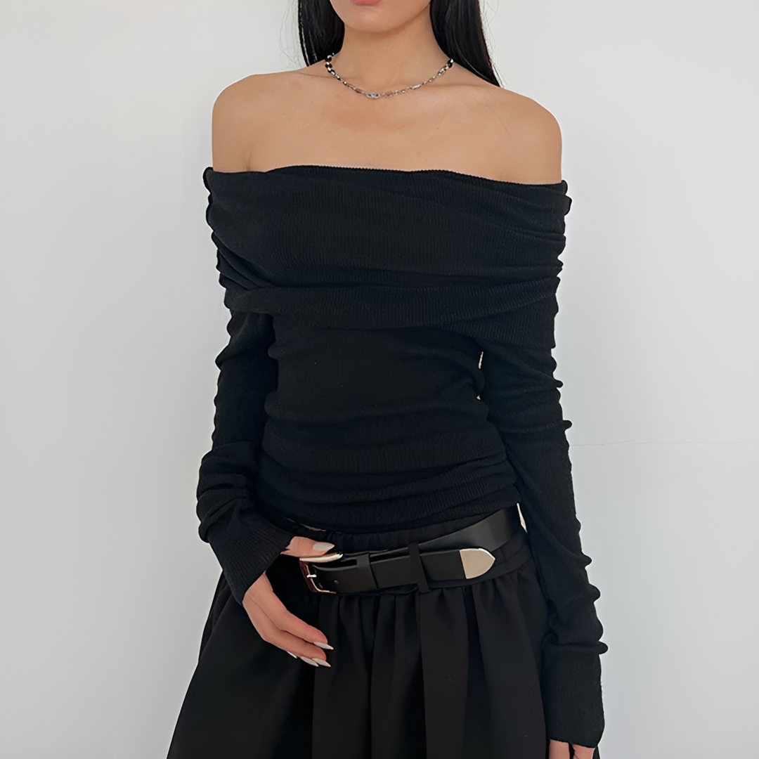 Frida - Chic Off-Shoulder Shirt