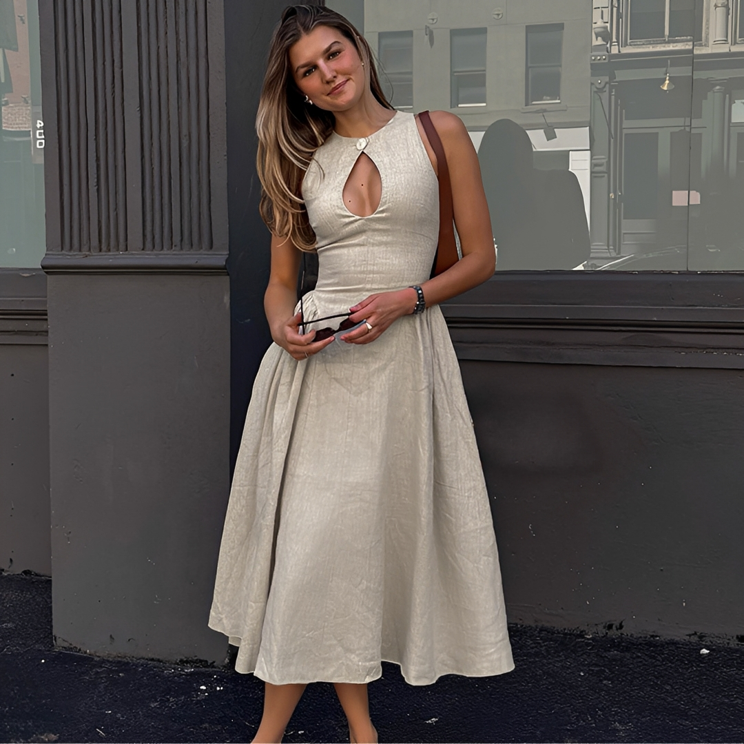 Chelou - Pleated Maxi Dress