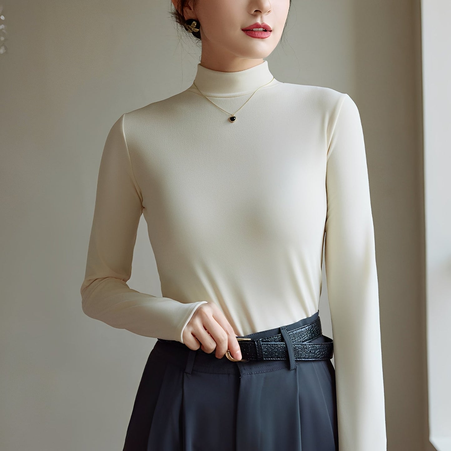 Antonette - Trendy turtleneck top