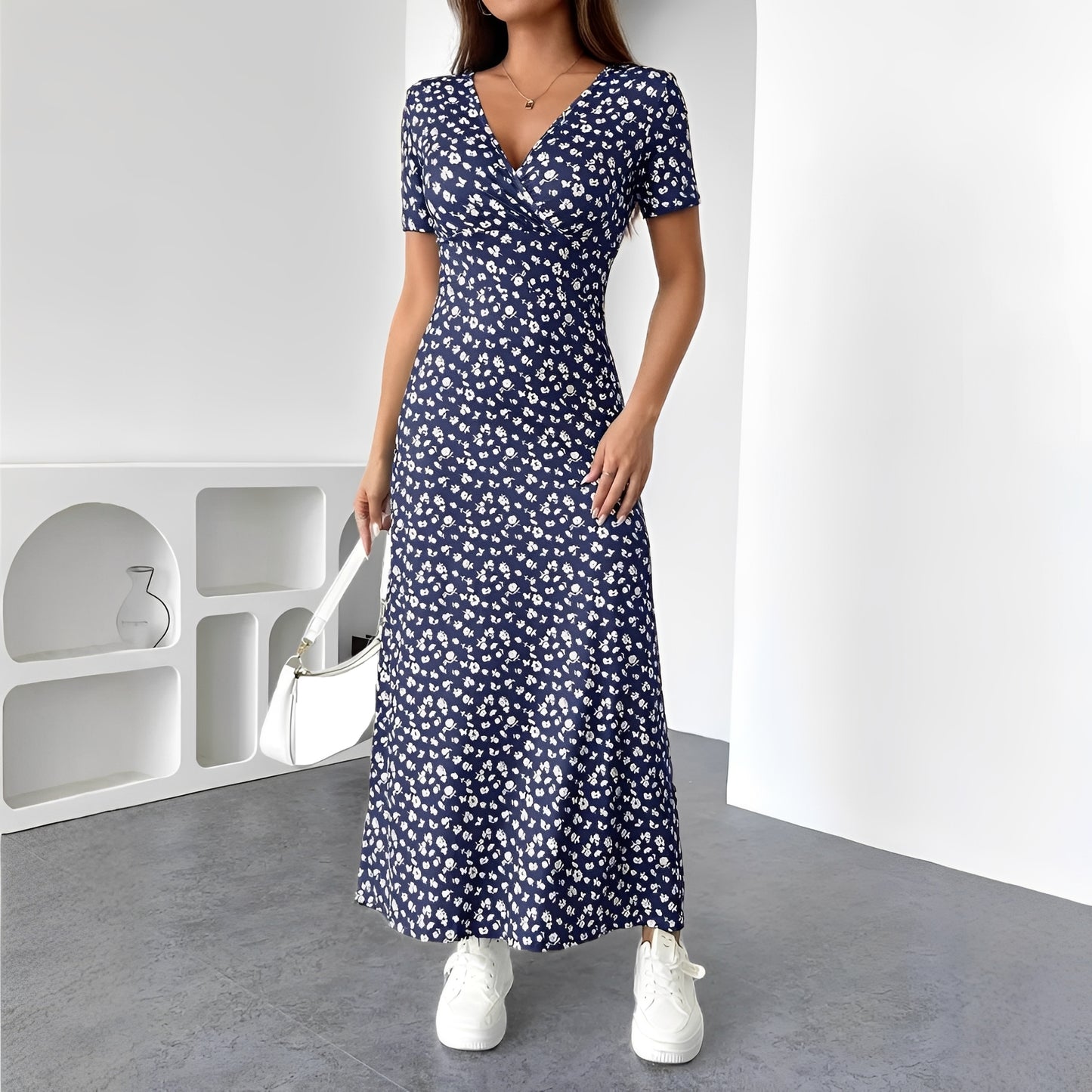 Reggie - Stylish Floral Maxi Dress
