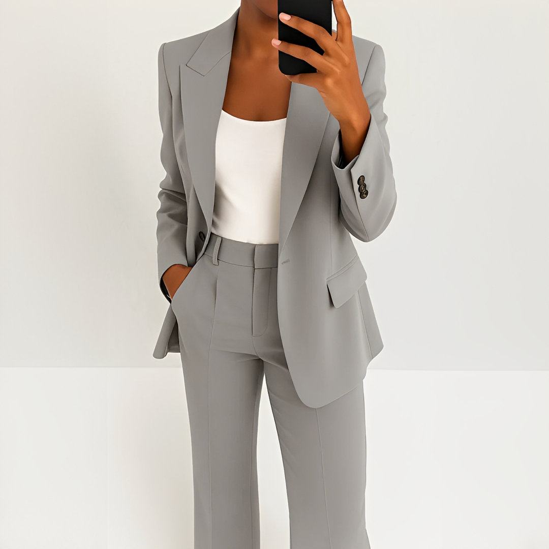 Brenda - Stylish suit