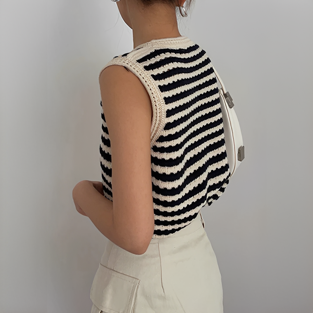 Eloise - Classy stripe vest