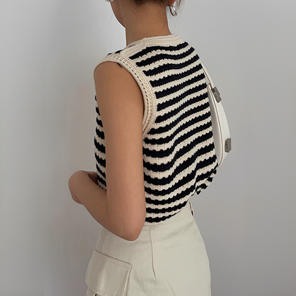 Eloise - Classy stripe vest