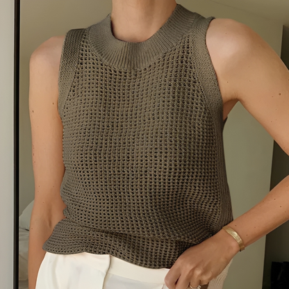 Carmilla - Stylish sleeveless tops