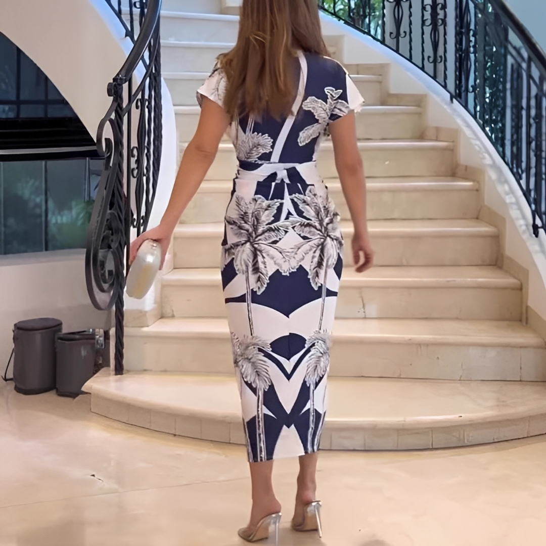 Manda - Chic Midi Dress