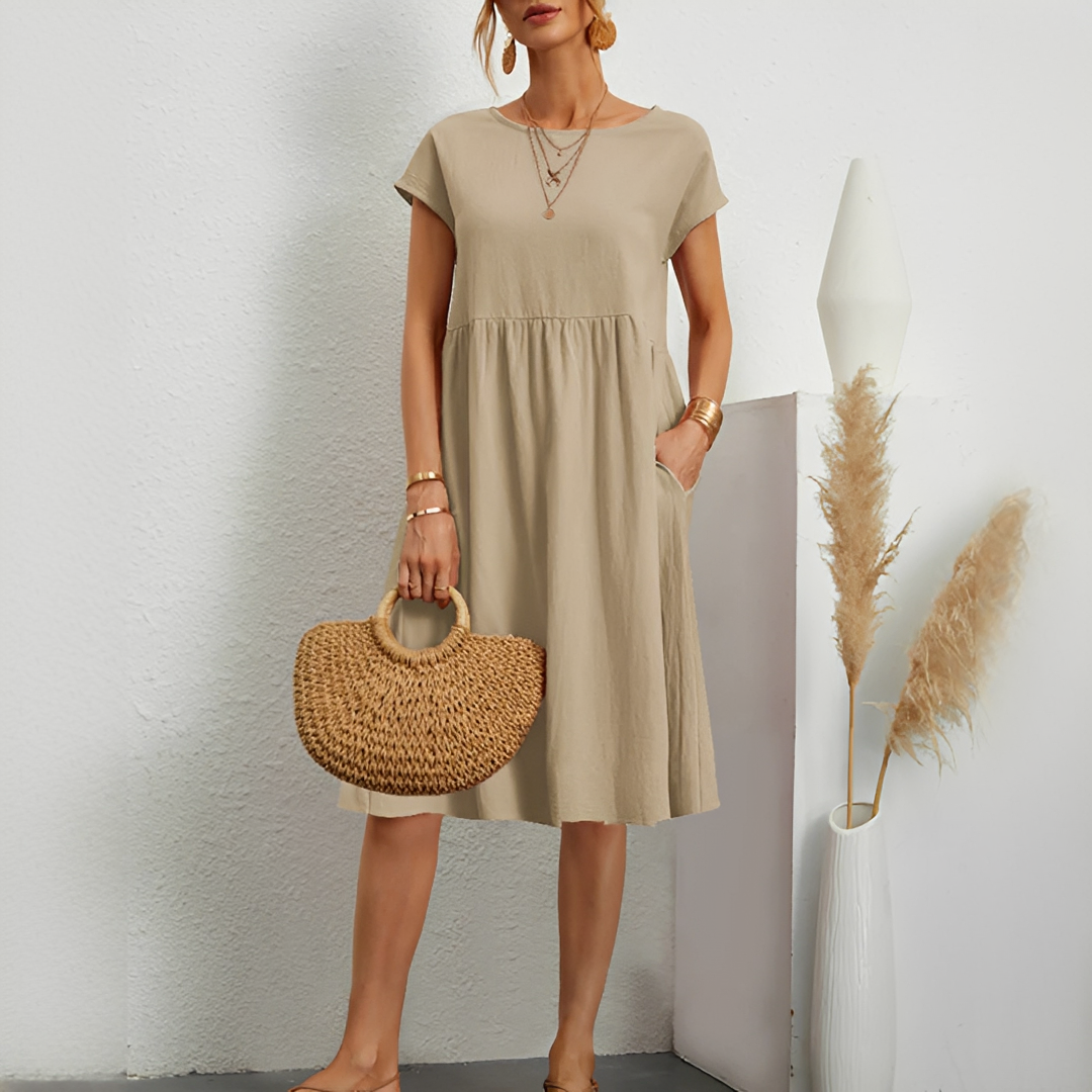 Evalyn - Sophisticated Midi Dress