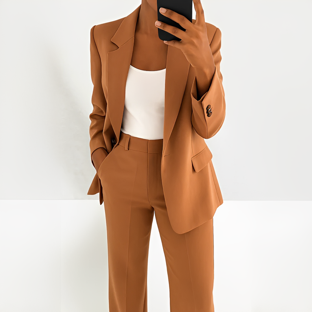 Brenda - Stylish suit