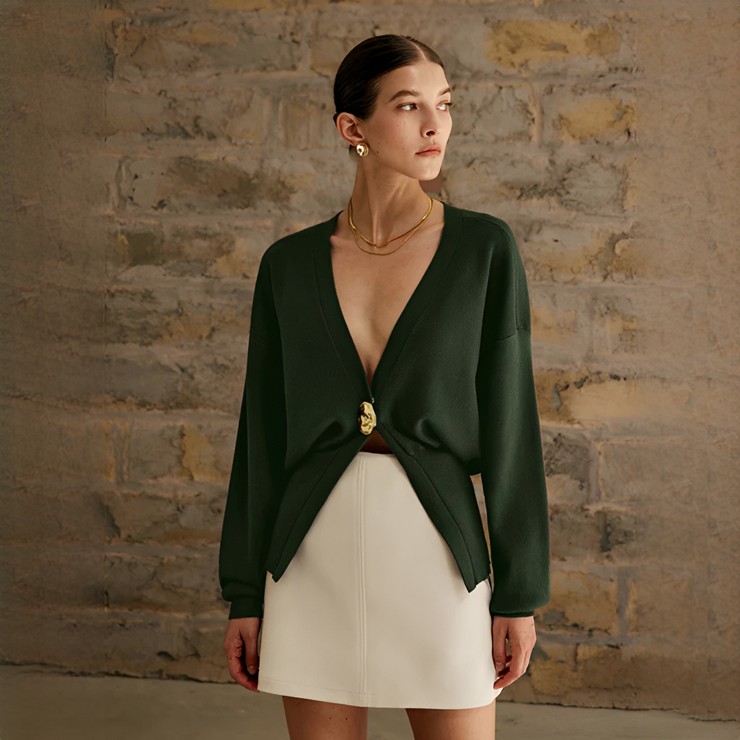 Lowela - Fashionable and cozy cardigan