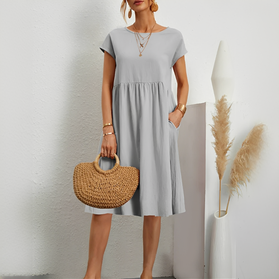 Evalyn - Sophisticated Midi Dress