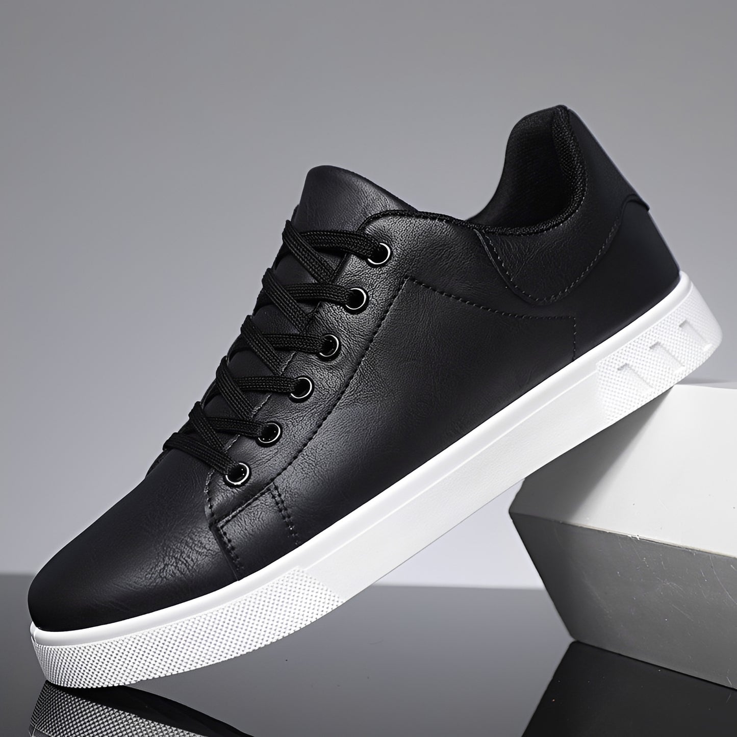 Howell - Casual Flat Sneakers
