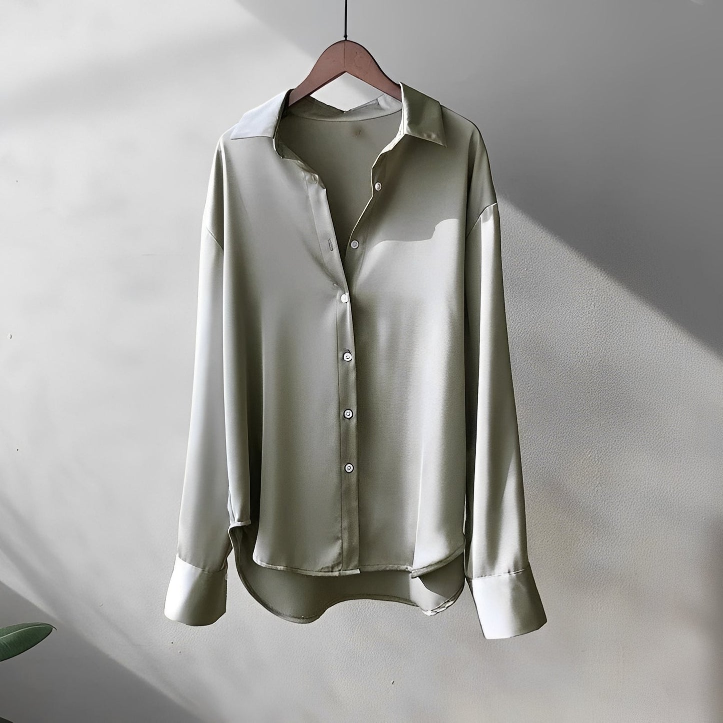 Ashley - Sleek Long-sleeve Shirt
