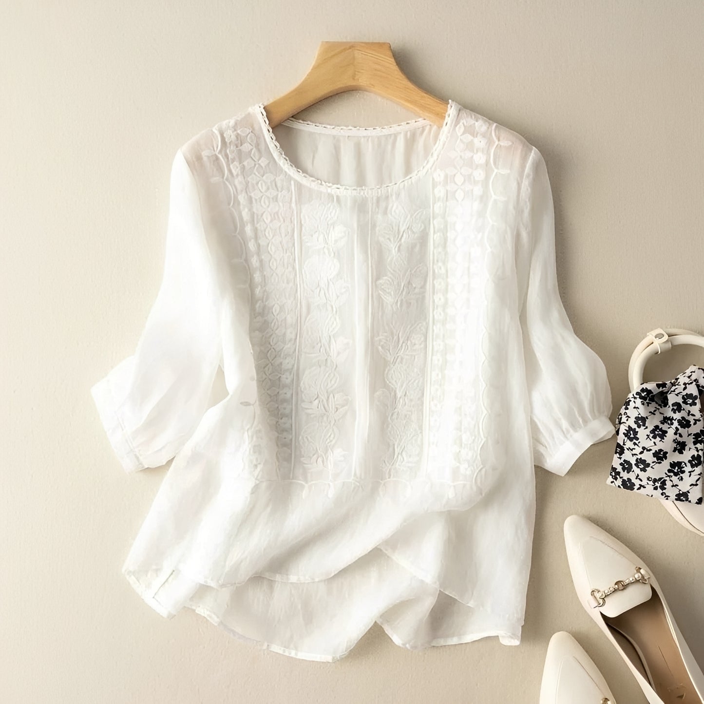 Daniyal - Loose Embroidery Blouse