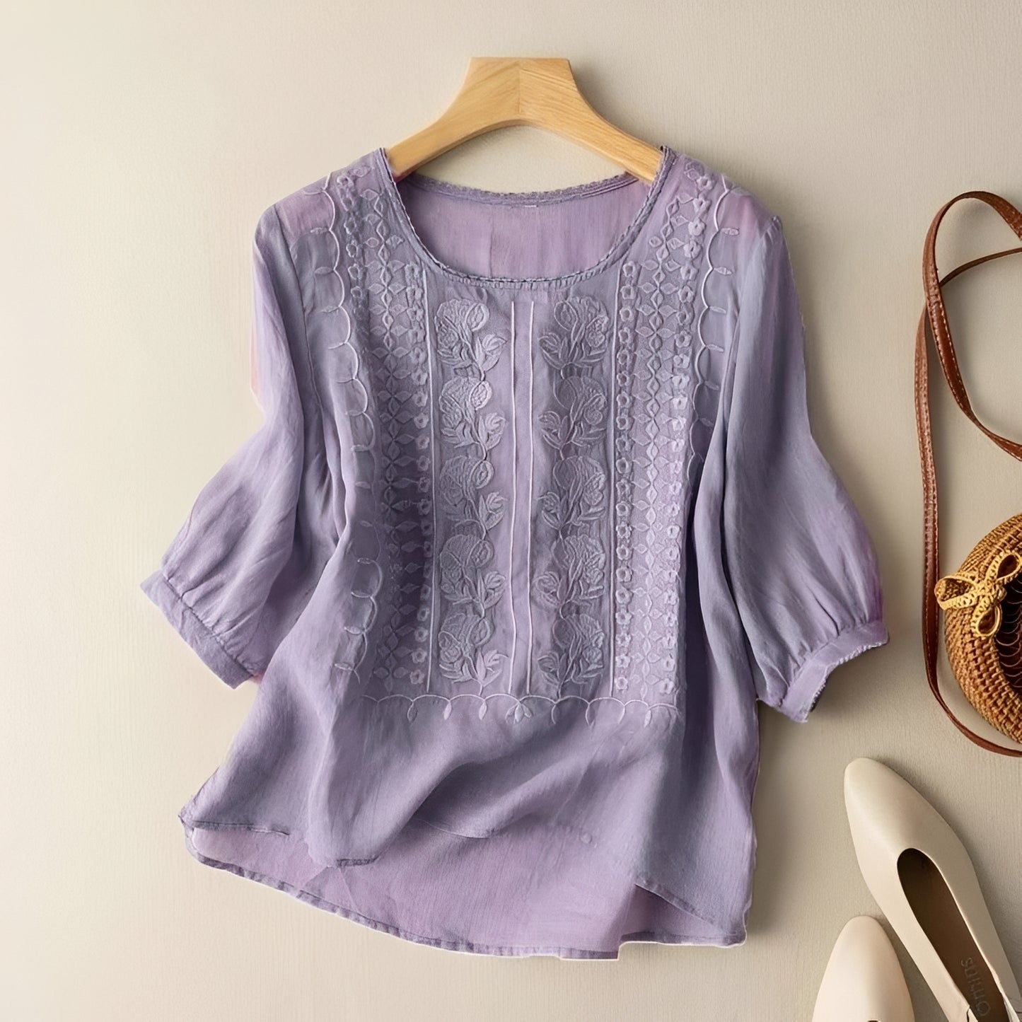 Daniyal - Loose Embroidery Blouse