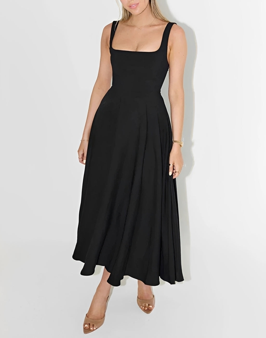 Shelley - Sleeveless Midi Dress